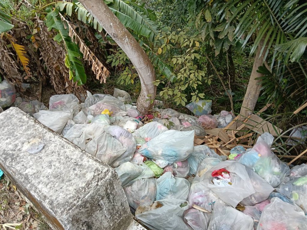 亂倒廢棄物 三灣警查獲不肖業者