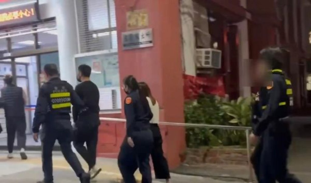   債務糾紛引發追逐擦撞　警攔查查獲刀械毒品