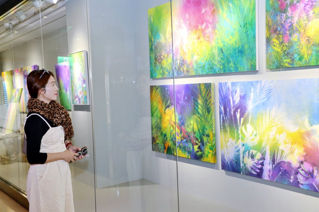 藝術家陳正隆《春光・竹影》個展登場   義賣作品傳愛助公益