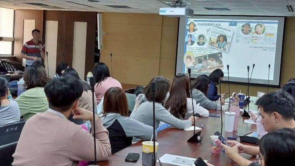 AI成為助人者的後盾  清大「AI社工紀錄輔助系統」高雄登場交流