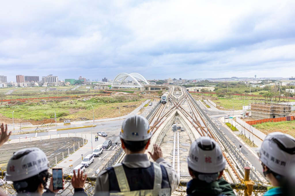 桃園捷運綠線完成主線動態測試　北段7站優先通車全力推進