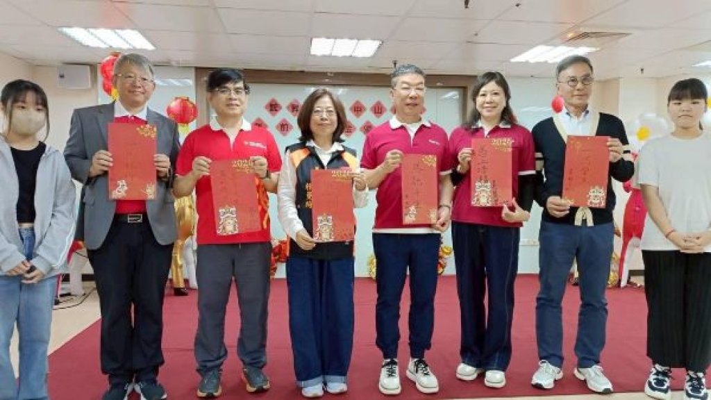 鋐昇實業與中山陽光共同攜手　贈百萬助學金守護南高雄家扶學童求學路