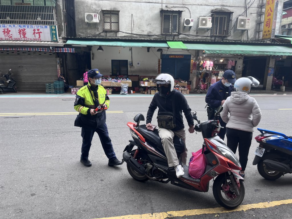 土城警春節交通大執法首重「路口停讓」　空拍、科技執法、地面警力三管齊下