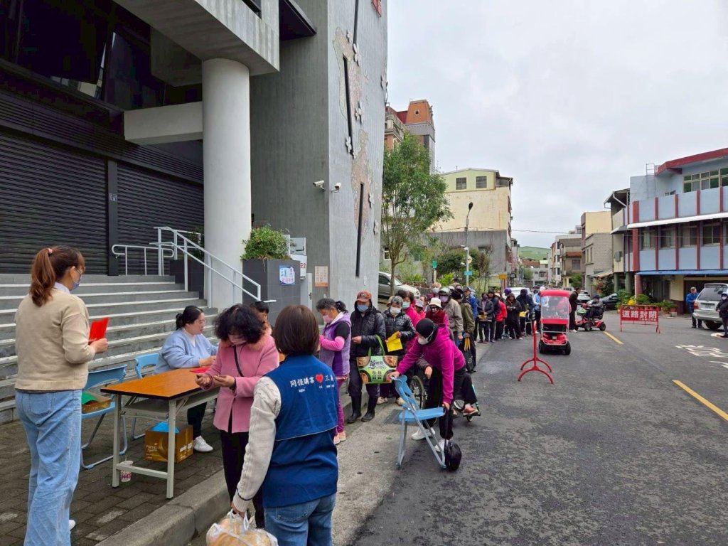 歲末送暖關懷弱勢｜三義鄉公所攜手企業與善心人士傳遞溫情