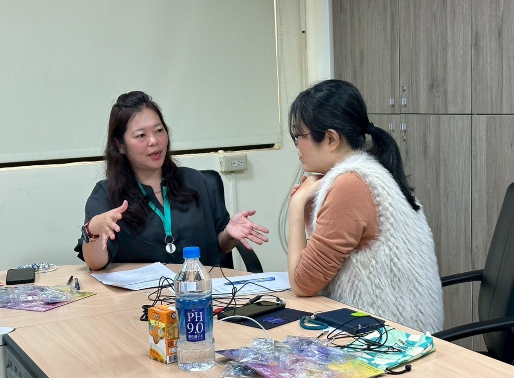 工務局科長陳翠慧現聲《快樂聯播網》 分享特色公園全齡魅力