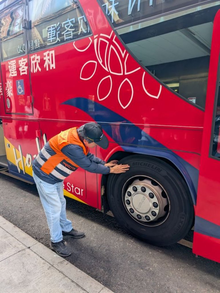 高雄市區監理所春節連假前夕高雄建國路客運站、疏運安全整備