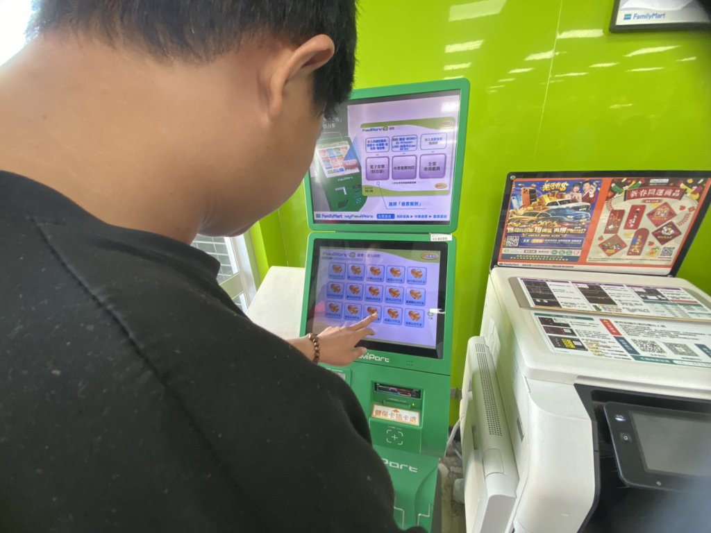 台南是萬廟首都 環保局歡迎來走春「紙錢少少燒，福氣多多招」