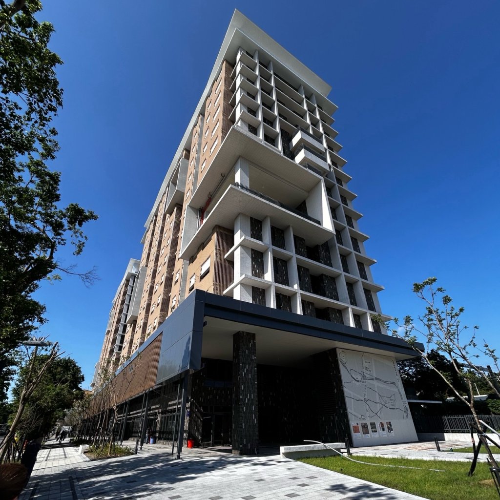 南市府攜手中央照顧婚育家庭 多元興辦住宅政策續推動