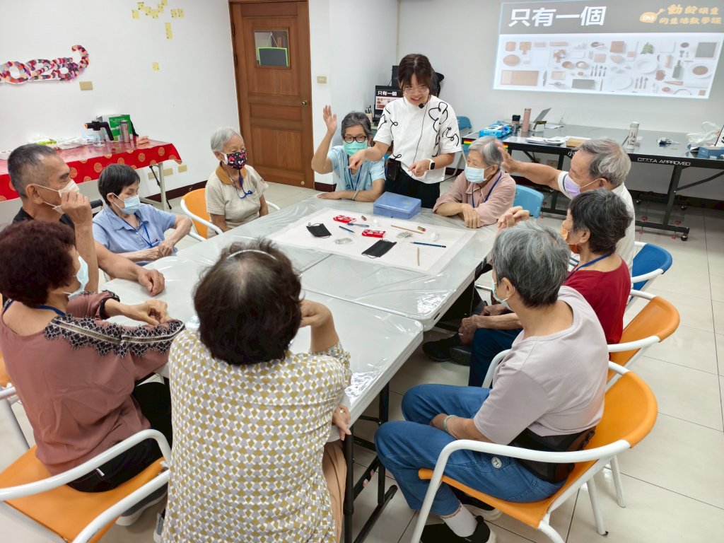 南市府失智照護計畫助長輩留住記憶 與您共同守護春節團圓時光