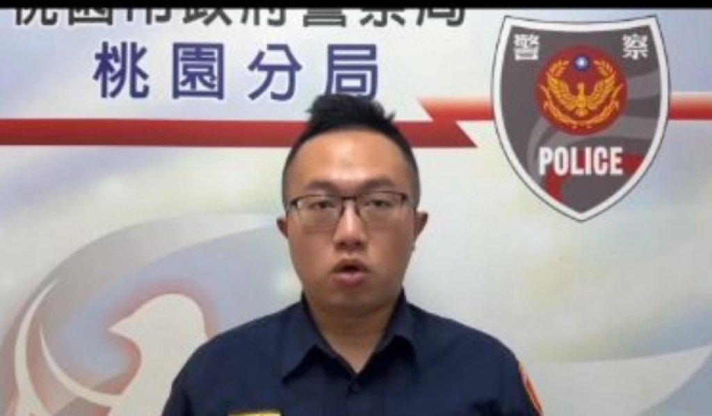 駕駛恍神自撞變電箱 巡邏員警即刻救援