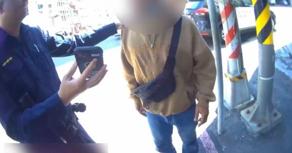  神明前違停吃午餐！通緝犯神情緊張、眼神閃爍 遭警識破送辦