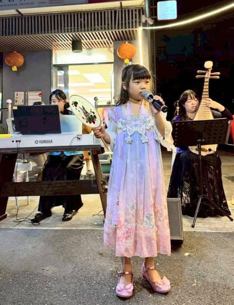  五立馬雄賀！高雄前金銀髮家園社區共好圍爐迎新春