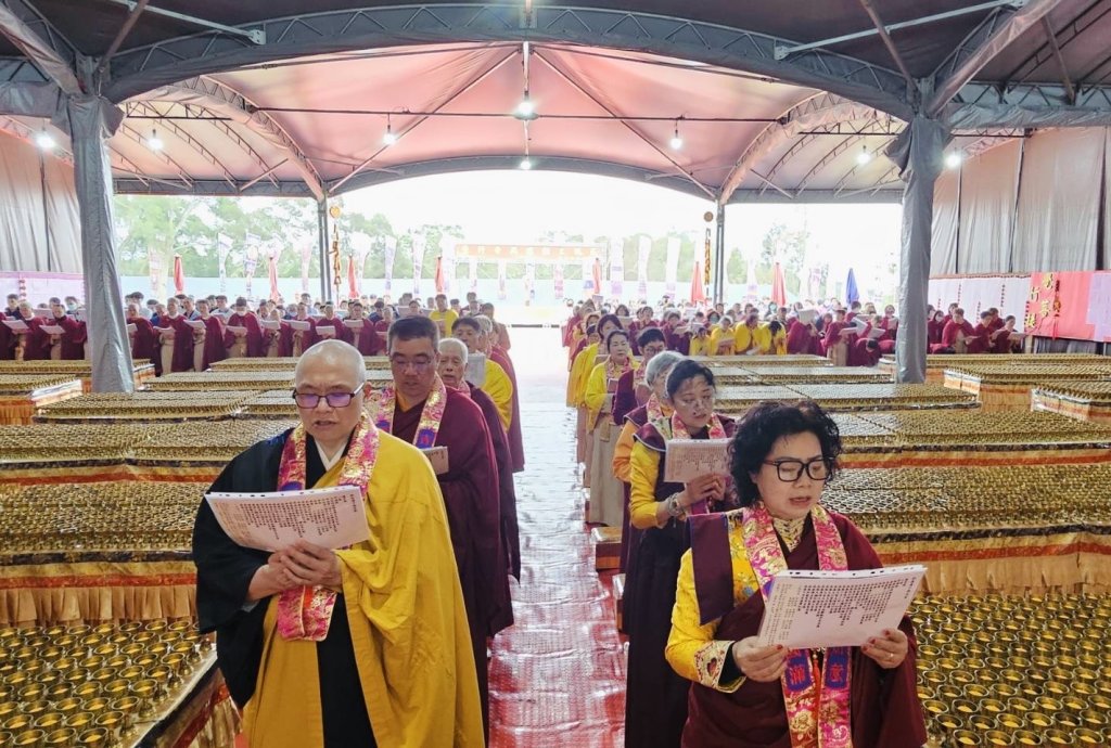 迎新春！萬燈供佛覺行圓滿   初六覺行寺慶動工祈福 