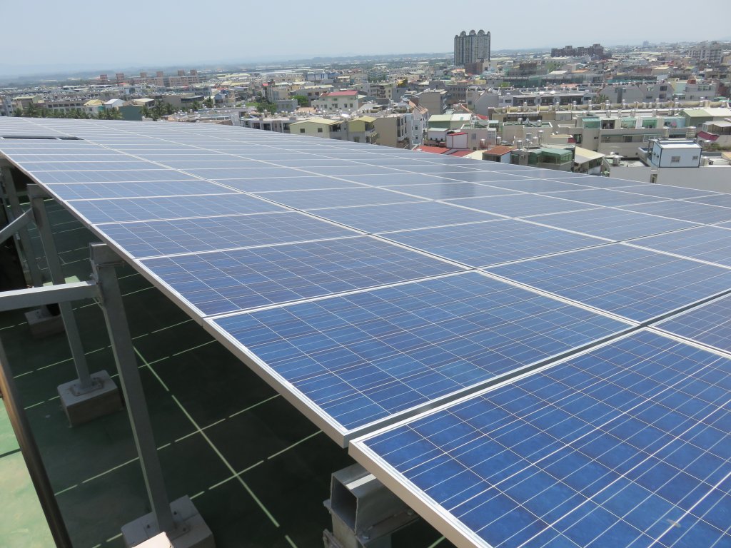 台南市屋頂型光電年增10.88% 成綠能成長主力