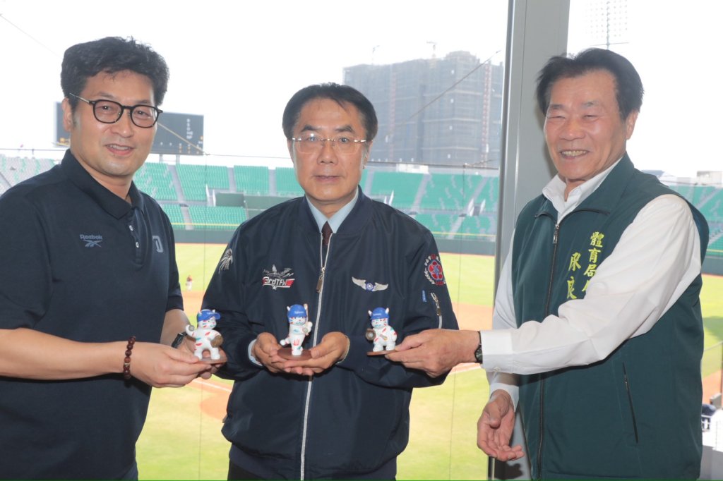 韓職棒NC恐龍二度駐紮台南與統一獅交流切磋 黃偉哲親赴亞太球場熱血加油