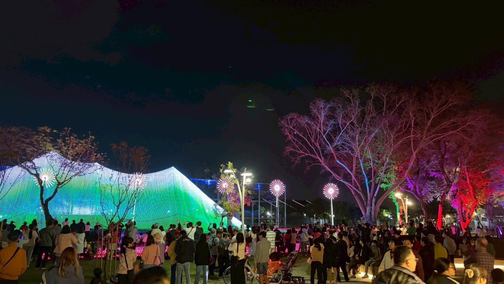 屏東燈節美學氣勢磅礡　 為台灣春節賞燈首選