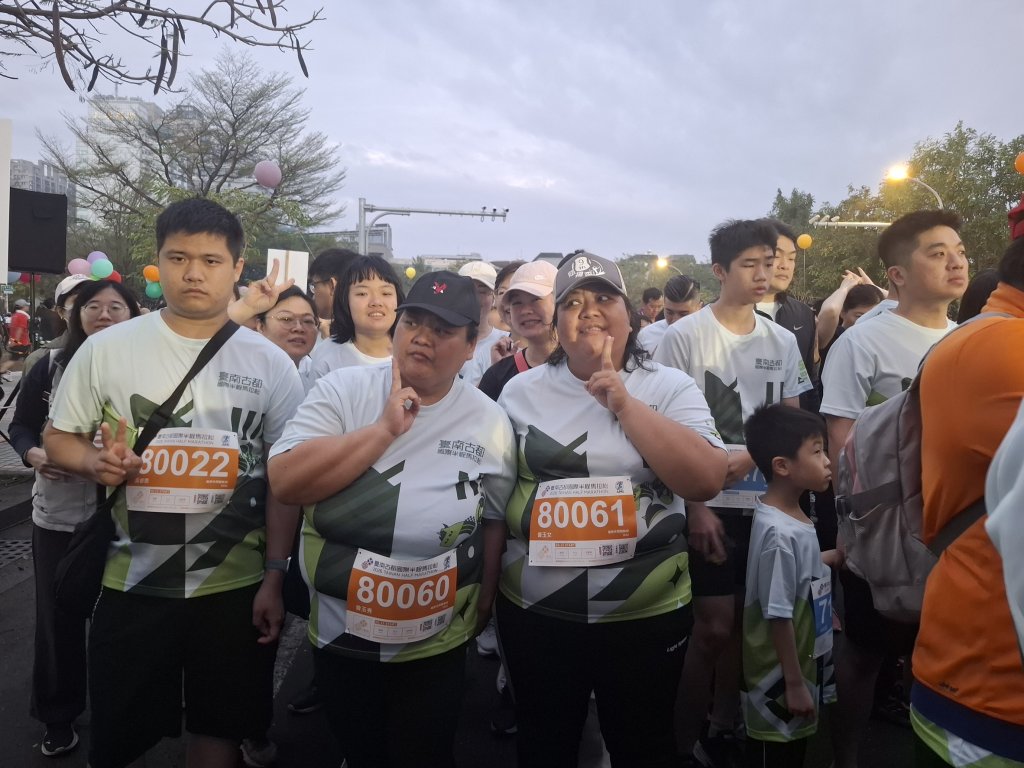 2026臺南古都馬拉松圓滿落幕 社會局率身障朋友體驗運動快樂