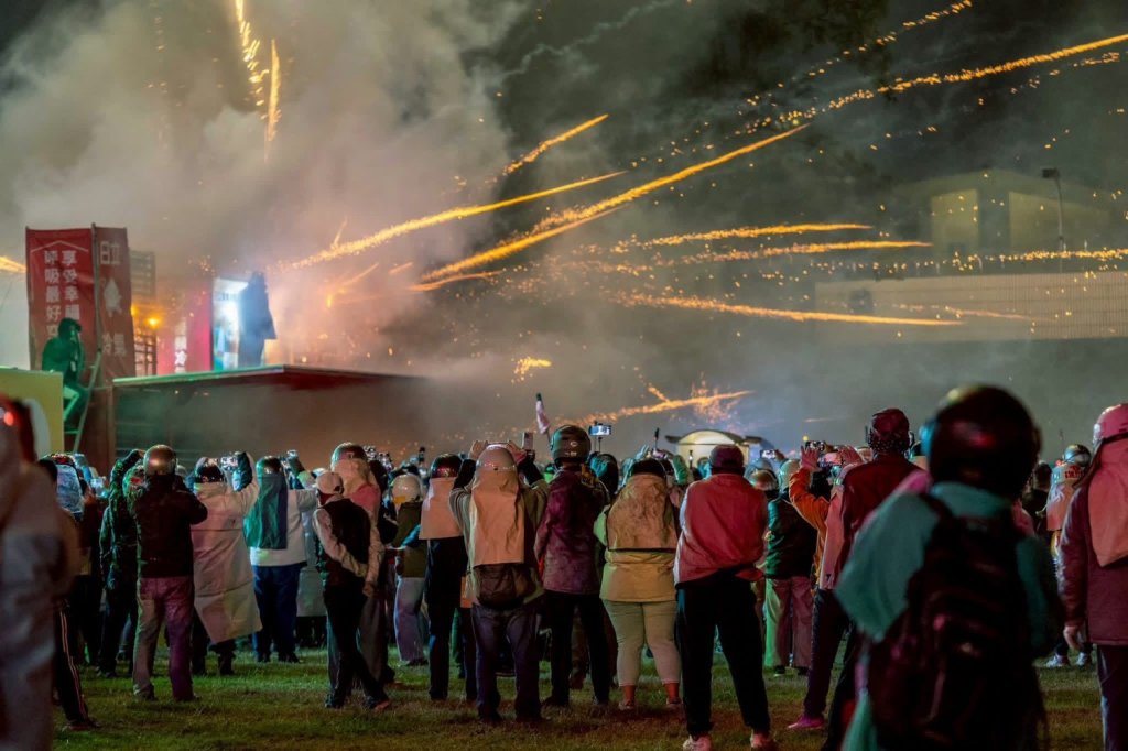 115年鹽水蜂炮圓滿落幕 60萬遊客體驗刺激蜂炮飛身的感覺