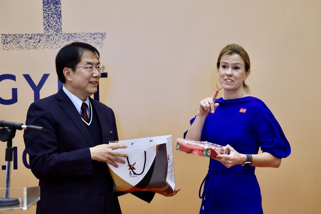 英國在台辦事處台南舉辦感恩茶會 黃偉哲盼深化台英文化交流