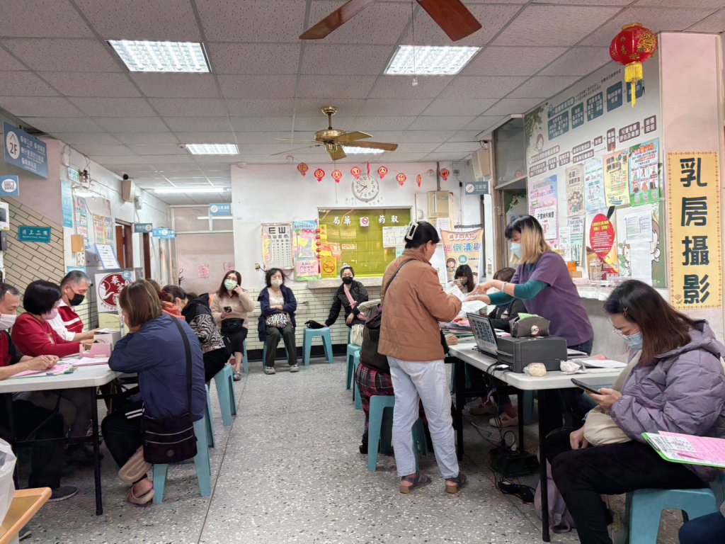 寵愛自己 健康美麗同行  衛生局祝大家婦女節快樂！