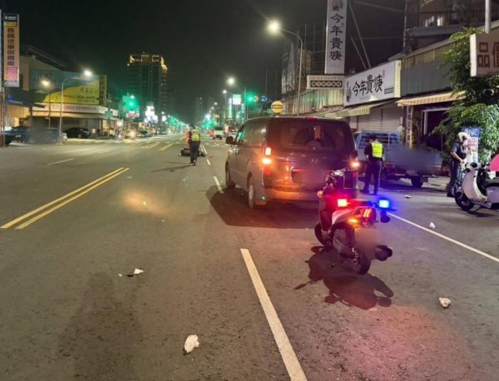 自小客車追撞2輛重機車 造成1名女子傷重送醫不治死亡、2名輕傷送醫