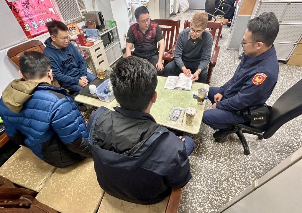 炎山隧道飆車族橫行 警發動搜索攔截「運兵車」強力查緝歸案