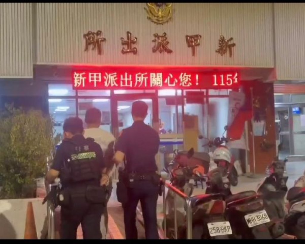   鳳警關心路中拋錨車 「不只故障」車裡有毒品