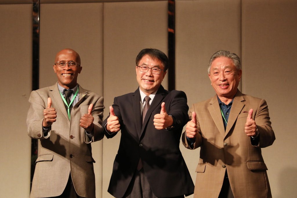 駐台外交暨商務人員企業參訪團到訪台南 黃偉哲市長盼增進產業國際合作