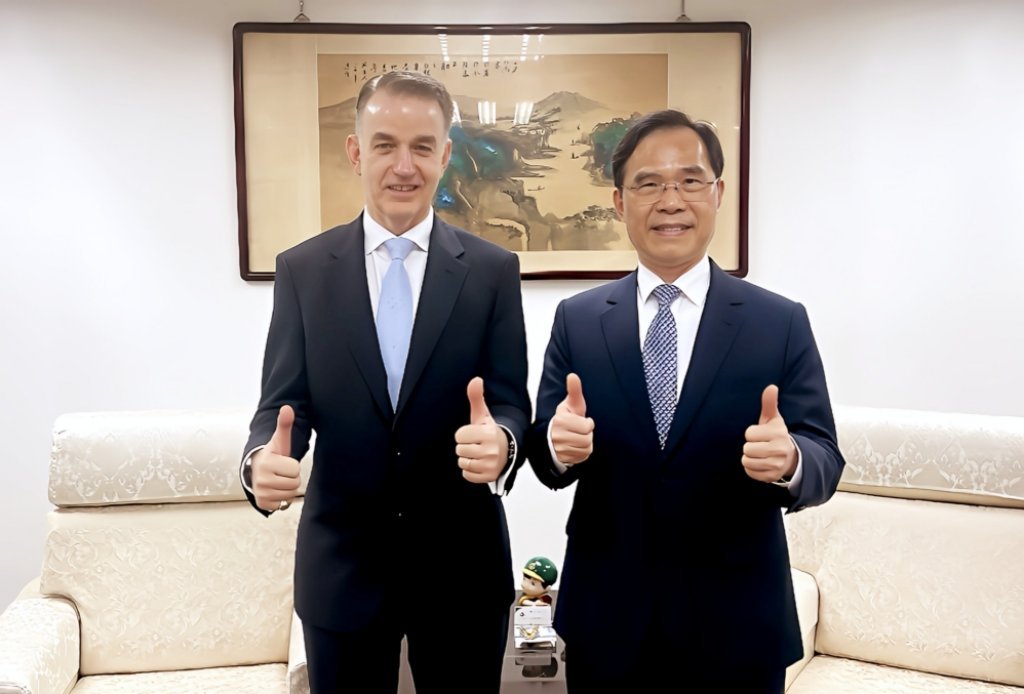 鄧白氏全球資料庫提供完整資訊揭露　攜手金融業實踐綠色永續金融