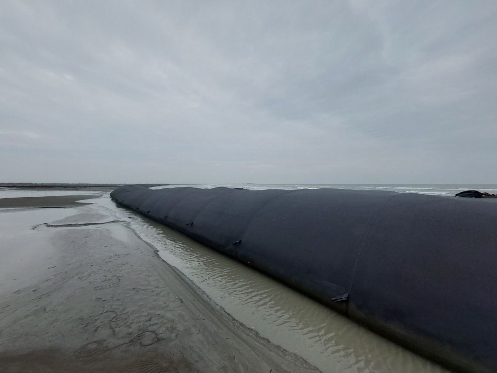 七股沙洲復建工程正式啟動 黃偉哲指示加速完成海岸第一道防線