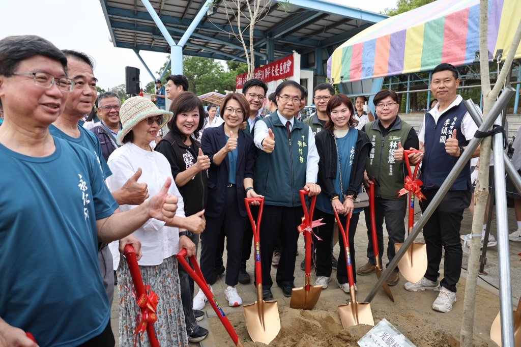 永仁高中50週年校慶盛大登場 黃偉哲前往植樹見證校園精神傳承