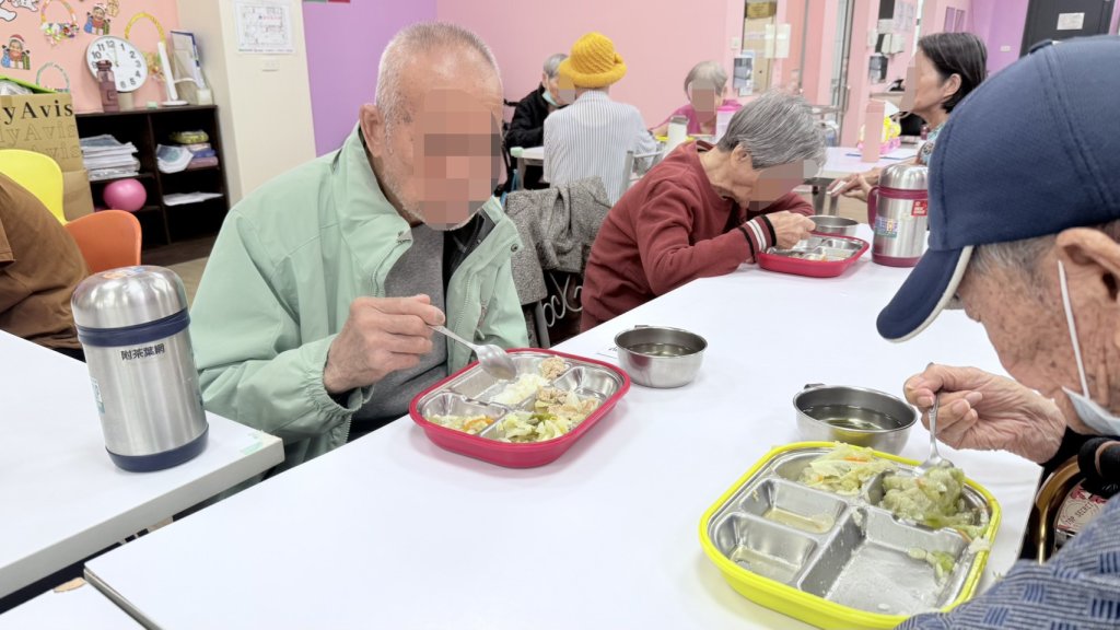 從餐桌打造照顧力 樂活現煮食以營養團膳深化長照服務體系