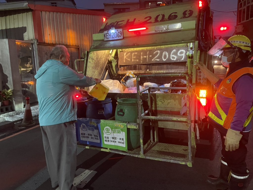 臺南市環保局落實廚餘源頭分類 加強稽查以遏止廚餘違規傾倒