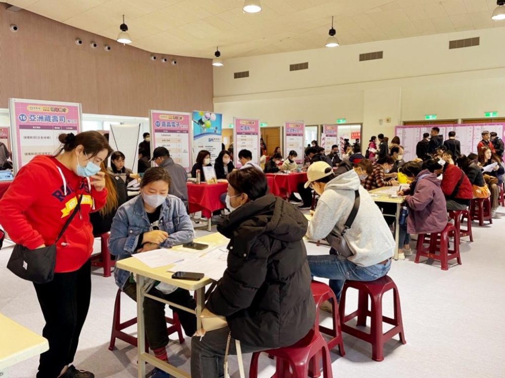 助失(待)業民眾儘速就業　桃竹苗分署4月份苗栗2場次現場徵才共共邀請44家企業釋出近2千個工作機會