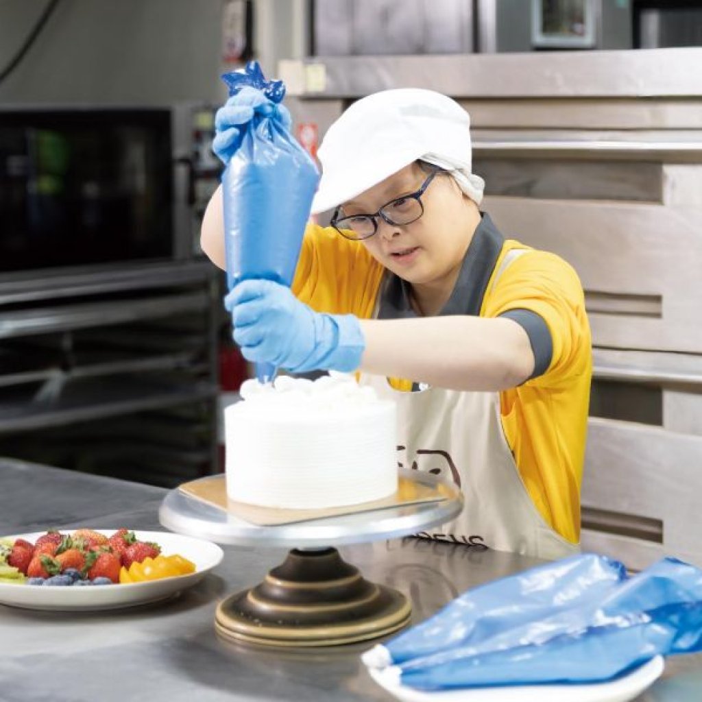 認捐喜憨兒製作的母親節蛋糕  送往偏鄉串起兩個家庭的溫暖