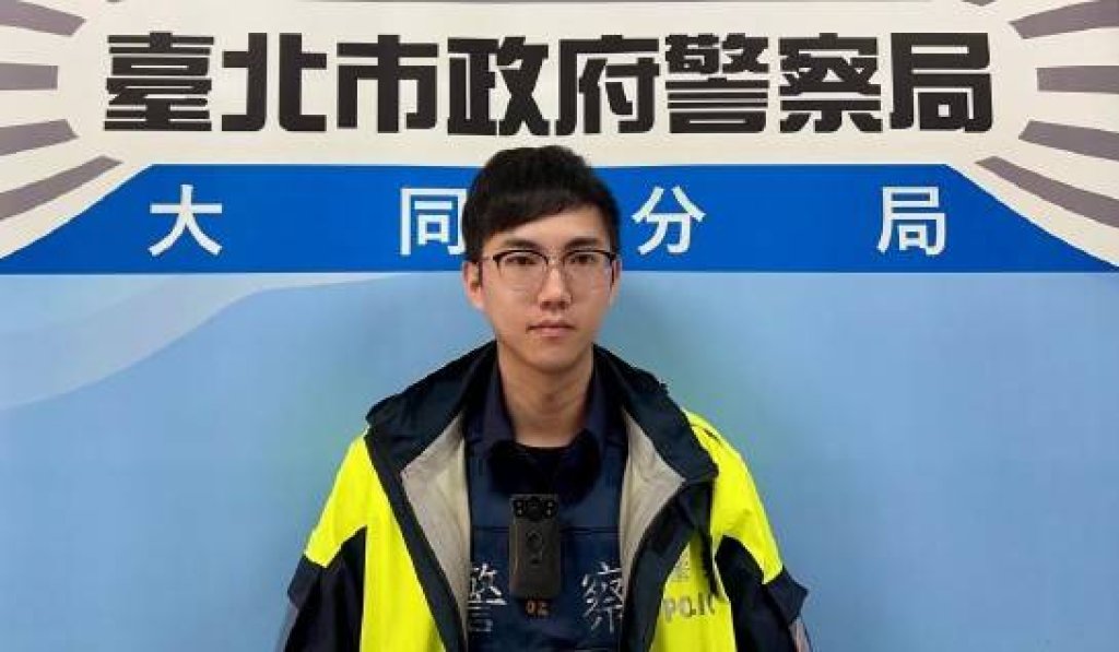 美籍女子留學生迷途傷心向誰說！　大同分局暖警助返家