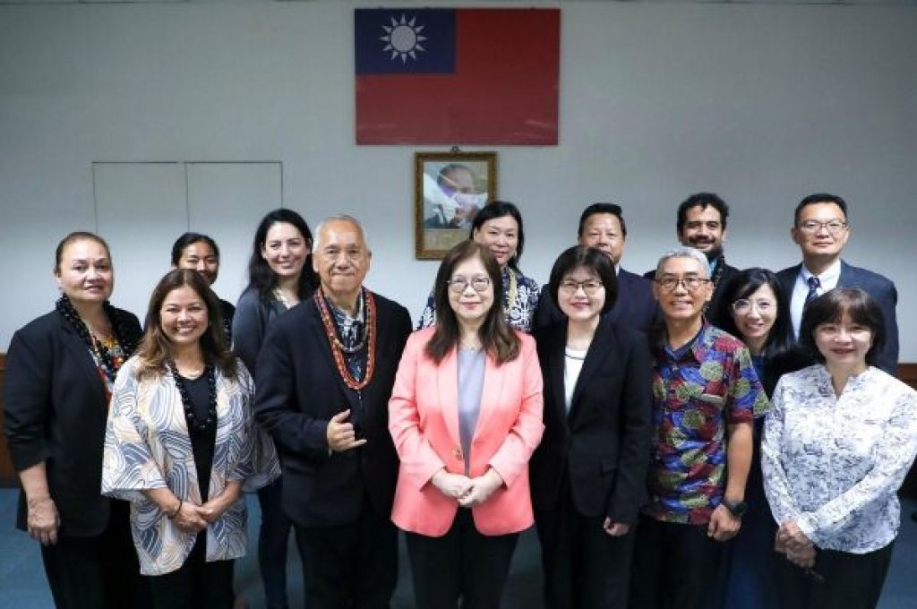 玻里尼西亞航海協會拜會海委會管碧玲主任委員  期待「大角星號」2027年航抵臺灣原鄉