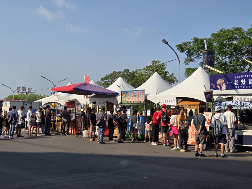 週末觀賽氛圍升級！亞太棒球場戶外攤位期間限定進駐 服務廣大球迷