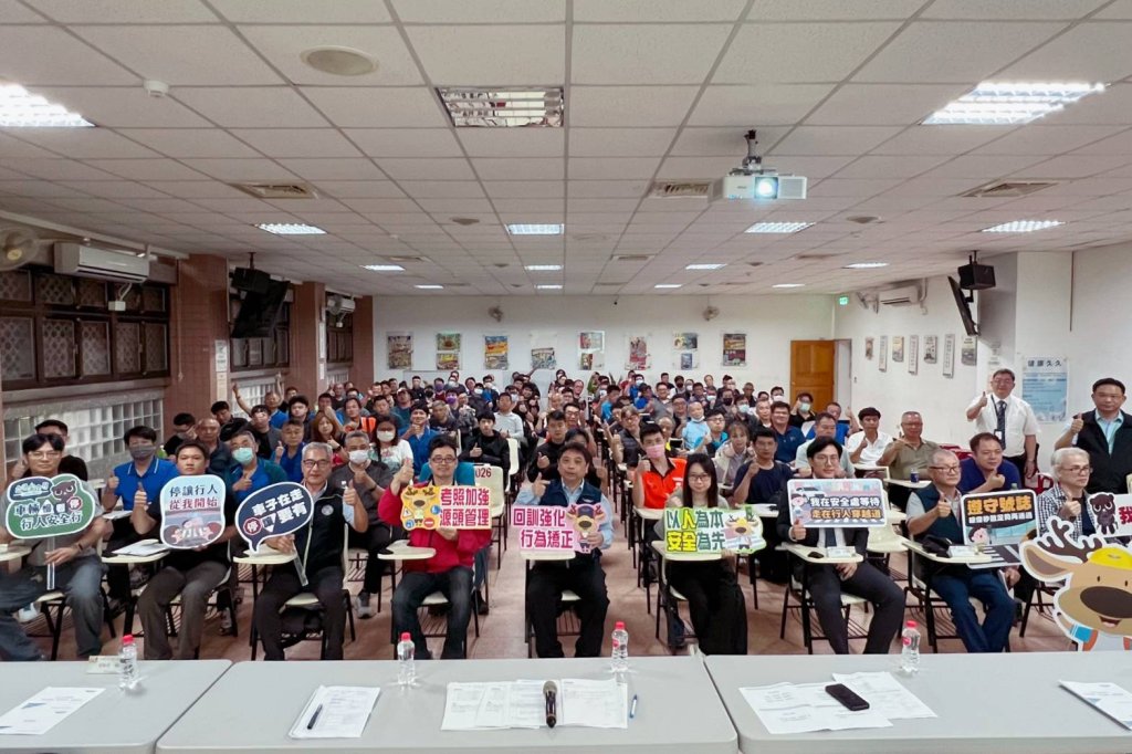 提升監理檢驗制品質與公信力　2026公路領航專業論壇代檢廠簽署廉政宣言展現潔自律與誠信經營決心