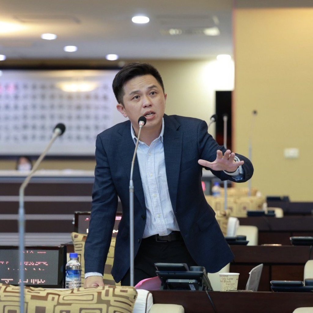 臺南、高雄抽水肥價格差三倍 市議員李啟維痛批不公平造成市民沉重負擔