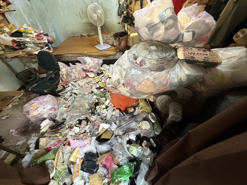 北區文賢路民宅火燒 在里長勸說 已清除屋內雜物