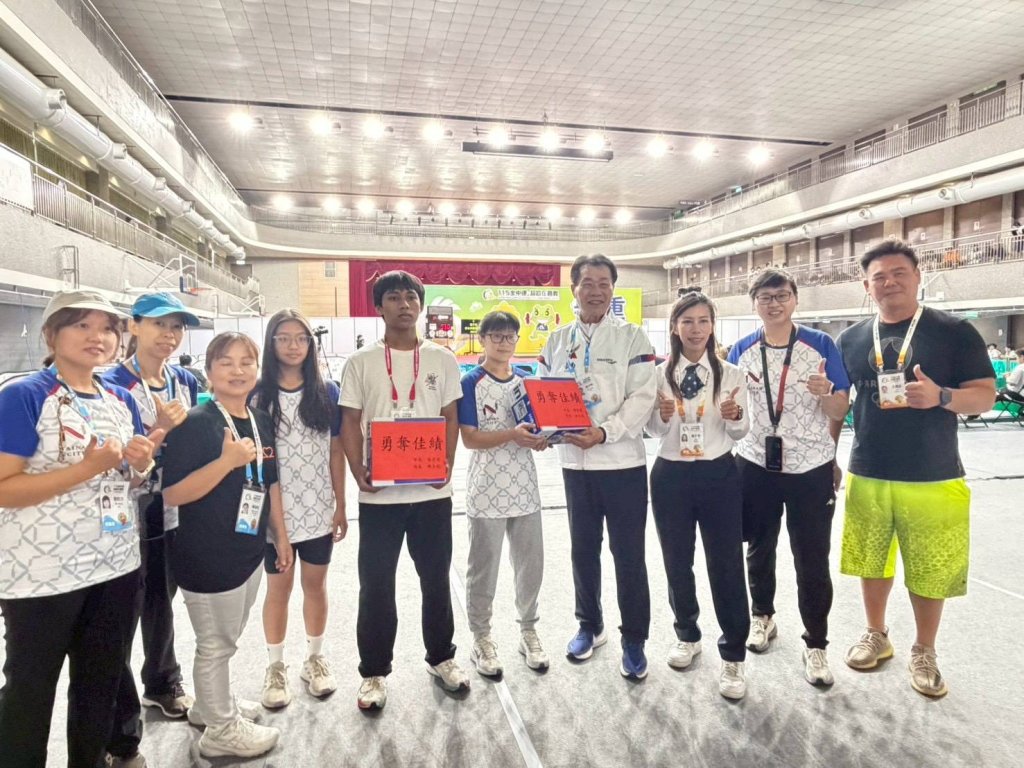 臺南女將何康婗破大會紀錄奪金領軍獎牌開紅盤