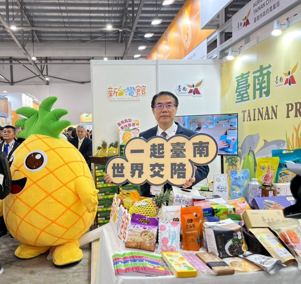 黃偉哲率「臺南隊」進軍新加坡食品展 展場人氣爆棚