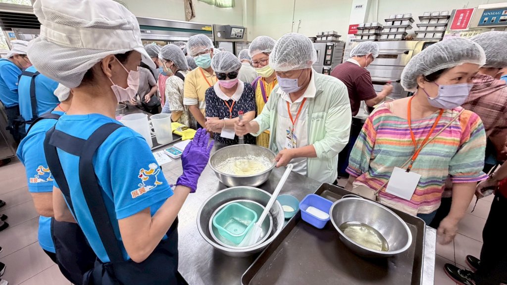 台南市勞工局啟動庇護列車 點亮愛心實質採購