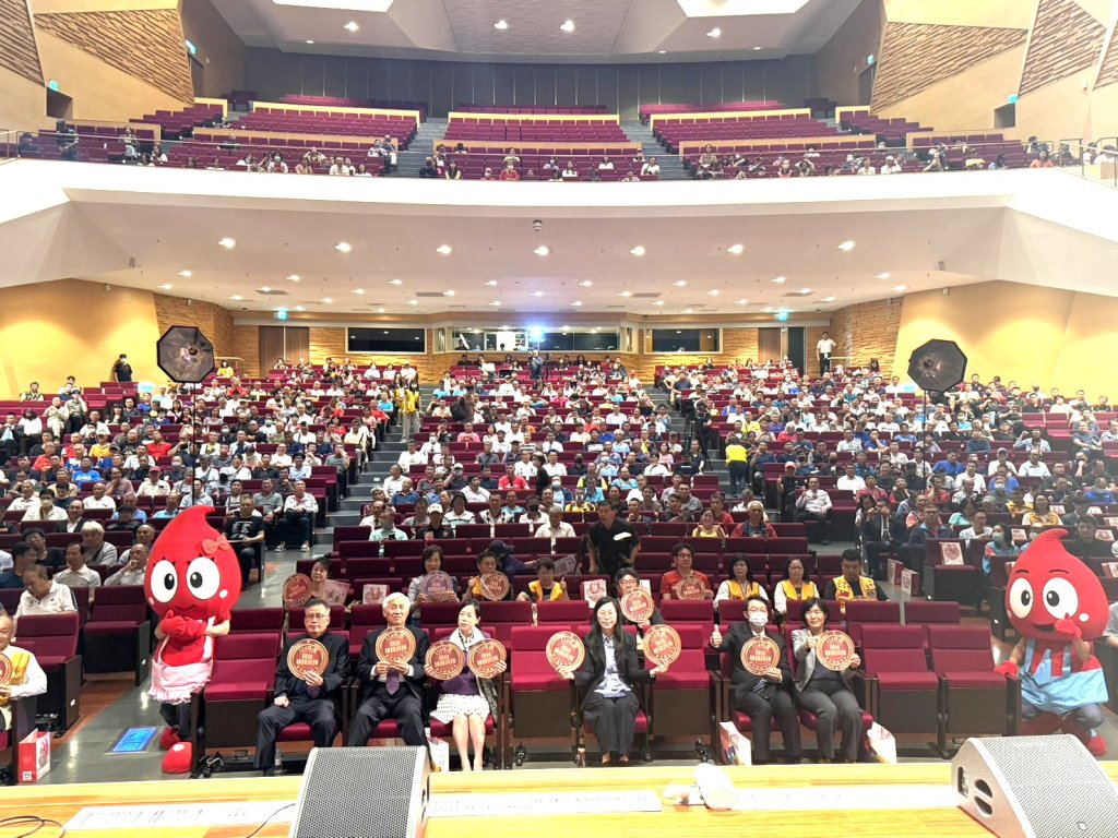 桃竹苗3992位熱血英雄受表揚｜捐血夫妻檔成焦點