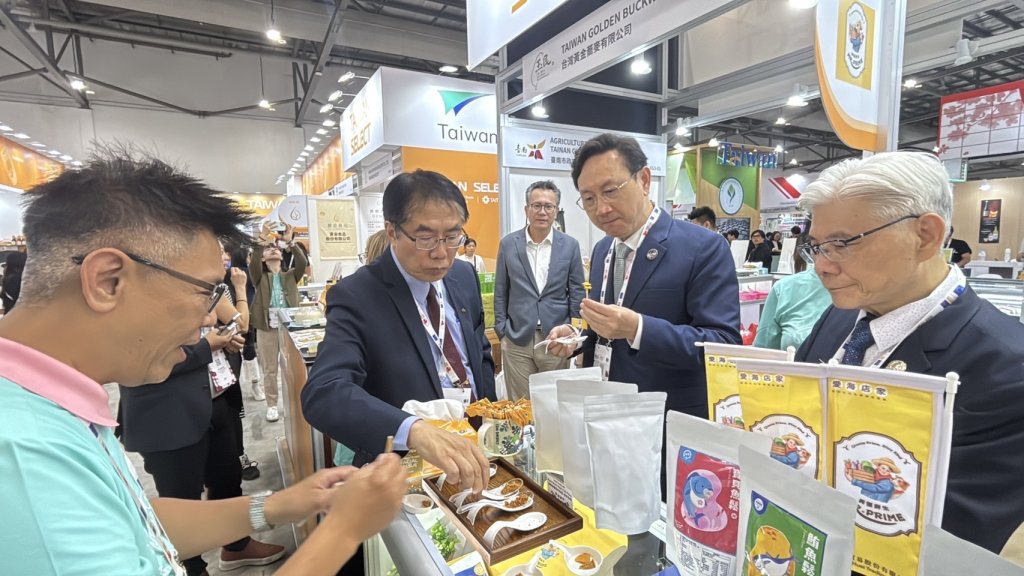 黃偉哲率隊叩關新加坡食品展 農產訂單破3億5千萬！