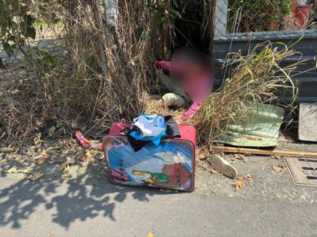  分秒必爭護長者 小港警烈日尋回迷途婦