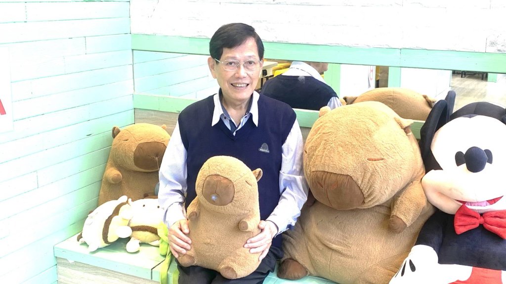 「只有錢、沒有根」 71歲未婚男想找「代理孕母」生子傳宗