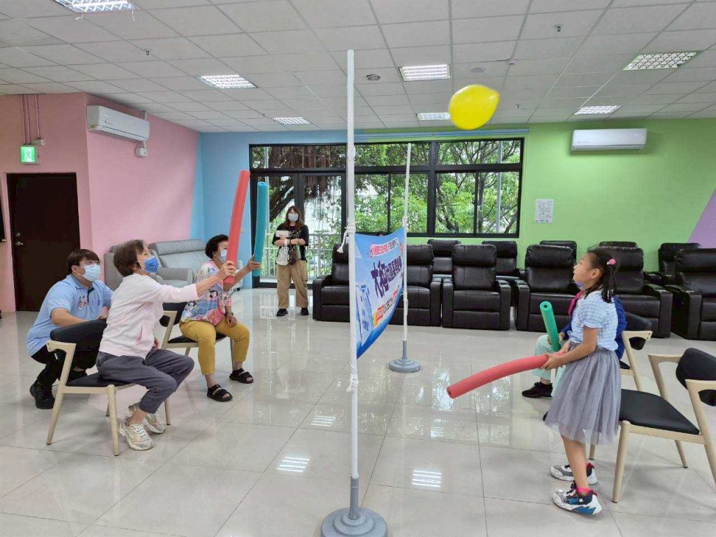 日照可以這樣玩！永春大和攜手社區 青銀闖關歡笑共融