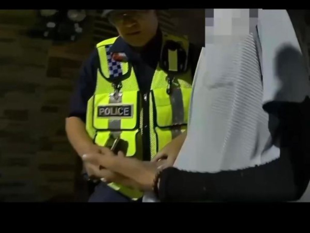 一見警車就露餡 前鎮警眼尖鎖定異狀　主動出擊尾隨圍捕迅速查獲犯嫌